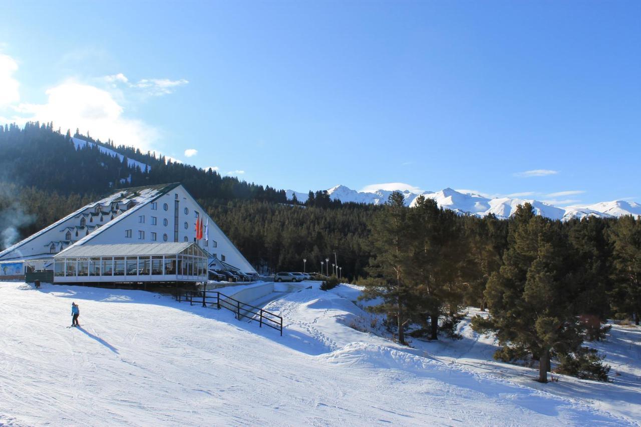 Hôtel Kapriz Karakol Extérieur photo