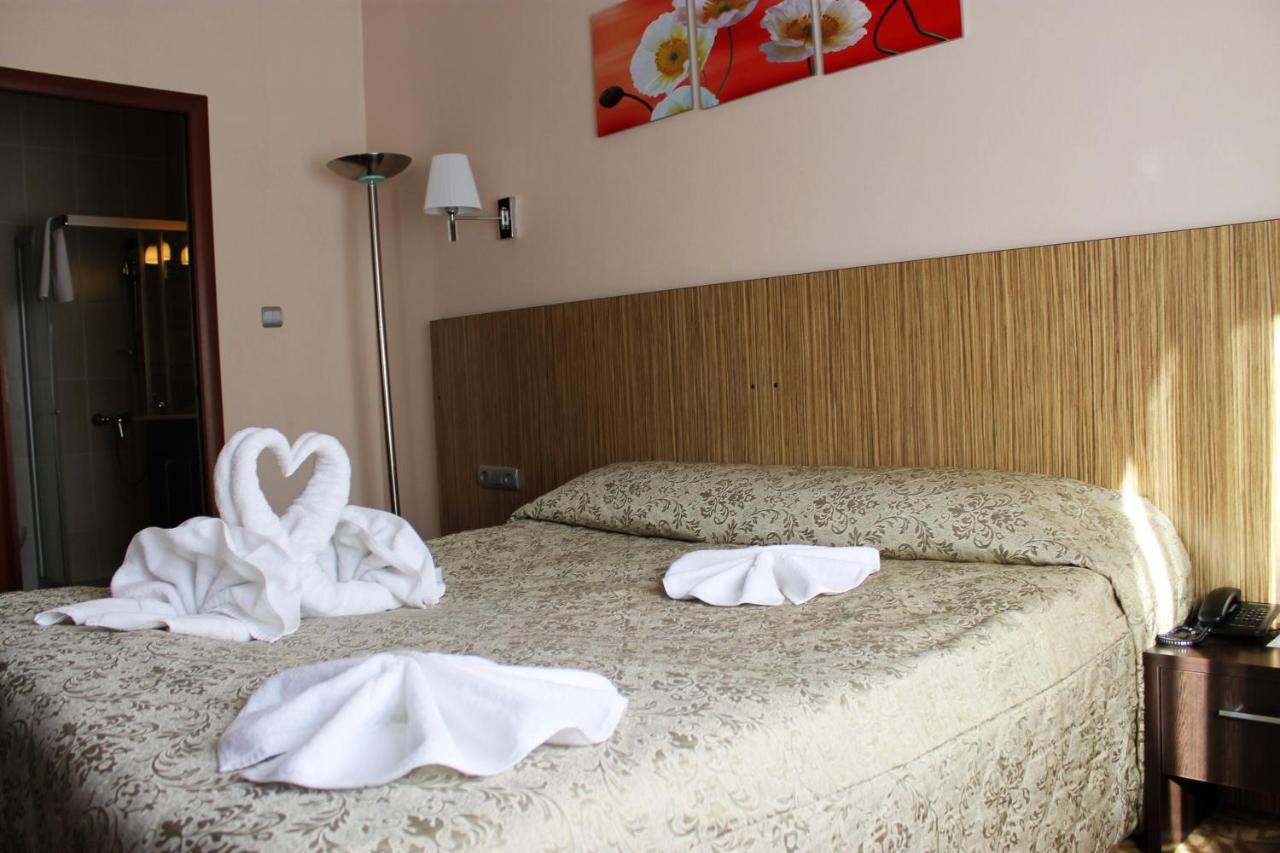 Hôtel Kapriz Karakol Extérieur photo