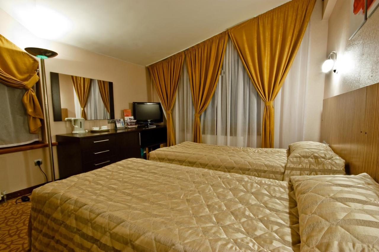 Hôtel Kapriz Karakol Extérieur photo