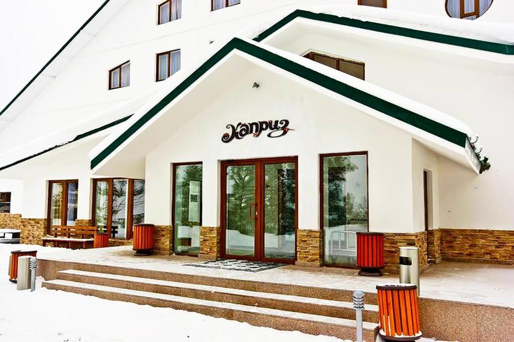 Hôtel Kapriz Karakol Extérieur photo